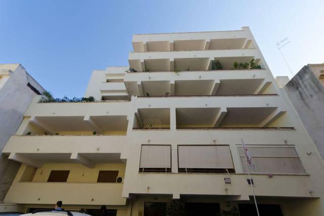 Reggio Central House Low Cost Per 4 Reggio Calabria Exterior photo